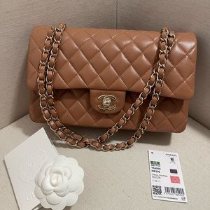 SOLD - Chanel 22S Medium Lambskin Caramel Classic Flap